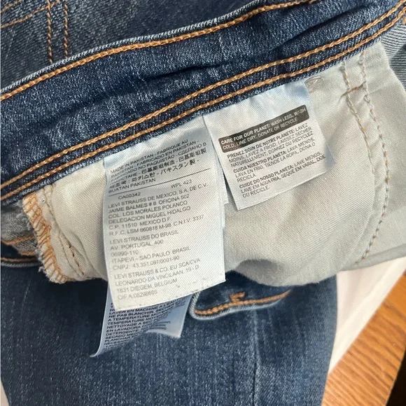 Levi’s shorts - Picture 6 of 7